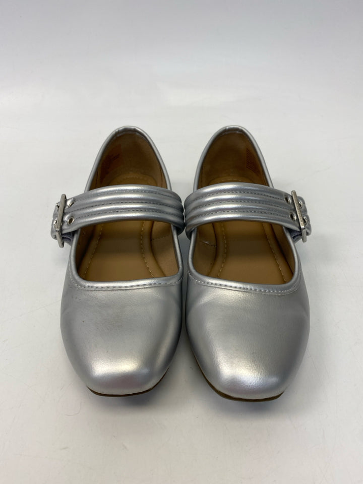 Sonoma  Size 6.5 Silver Metallic Flats