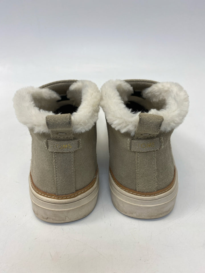 Toms US Shoe Size 9.5 Tan Suede Sneakers