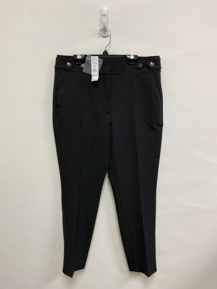 NWT Wht House/Blk Mkt Size 8R Black White Speckles Ladies Pants