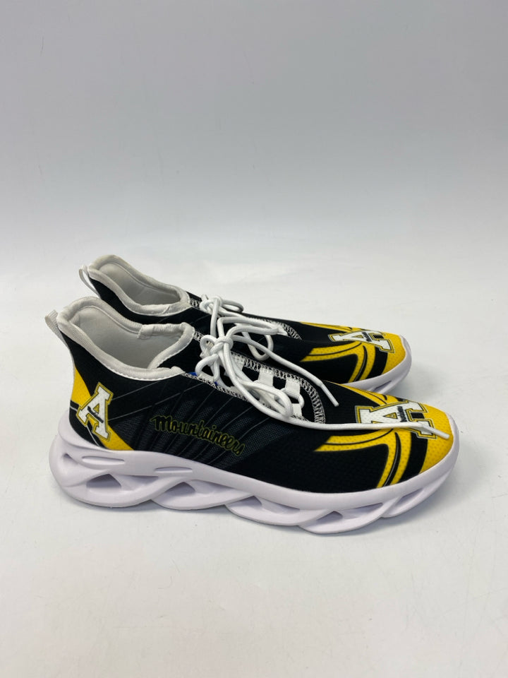 Size 40 Black/Gold Appalachian State Men&