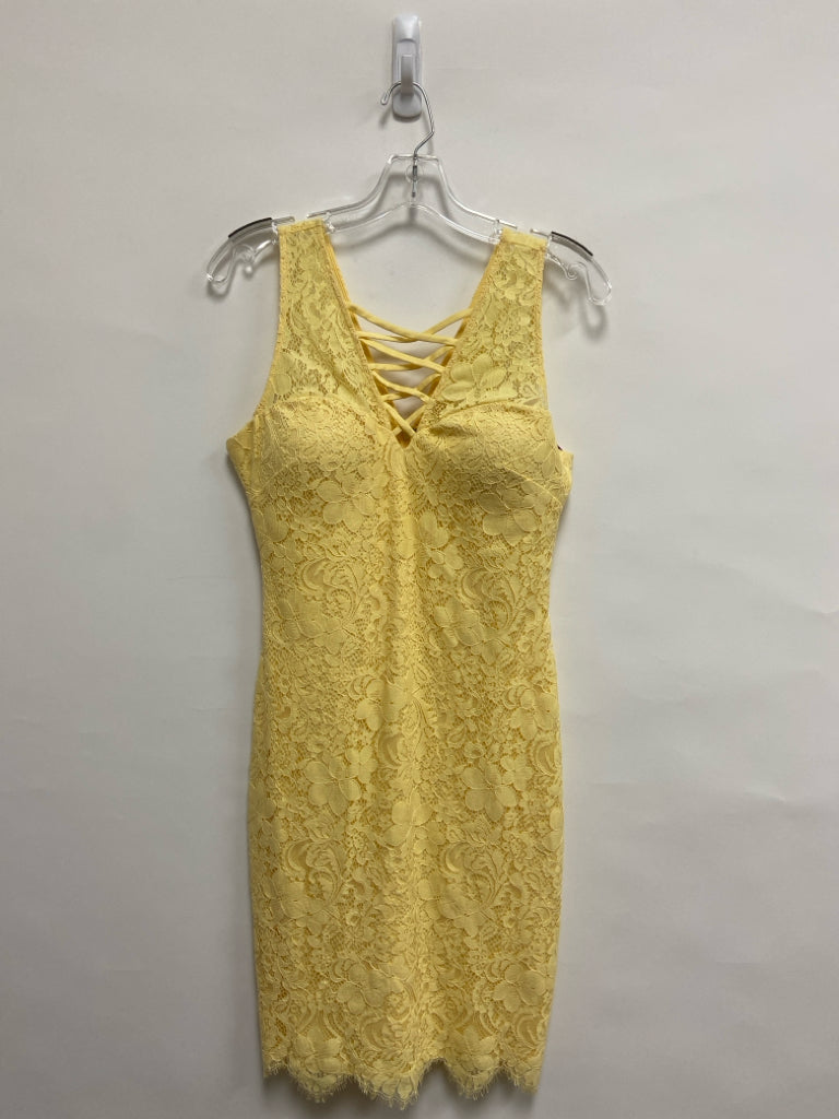 Guess Size 6 Yellow Lace Sleeveless Ladies Dress