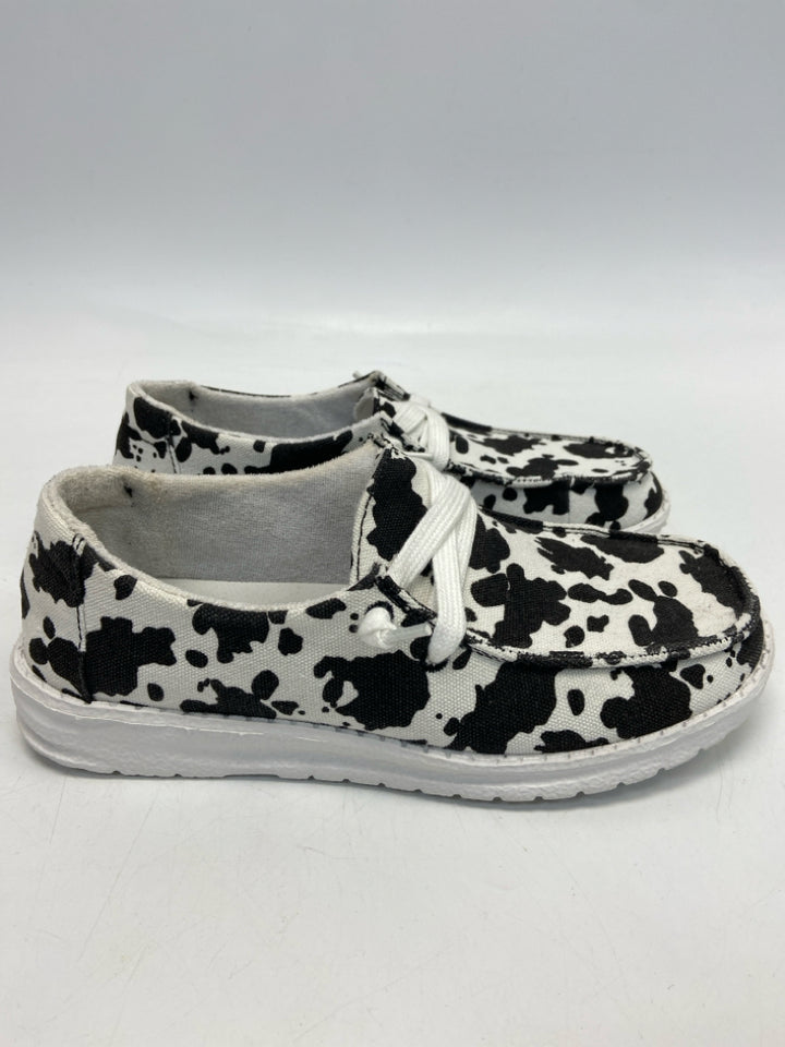 Gypsy Jazz  Size 7 Wht/blk Animal Print Sneakers