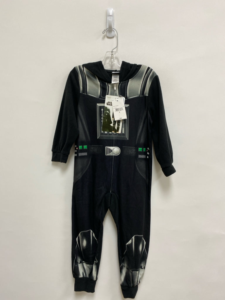 NWT SIZE 4 Black Gray Boy&