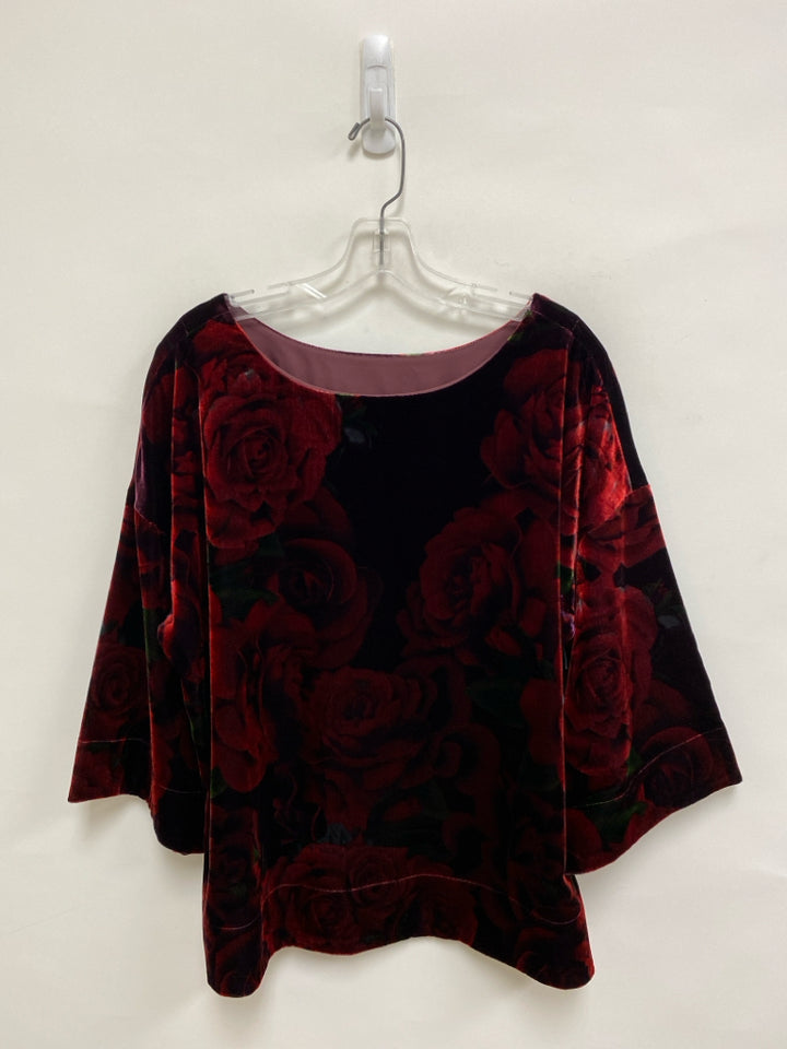 Soft Surroundings Size L Red Burgundy Roses Velour Ladies Top