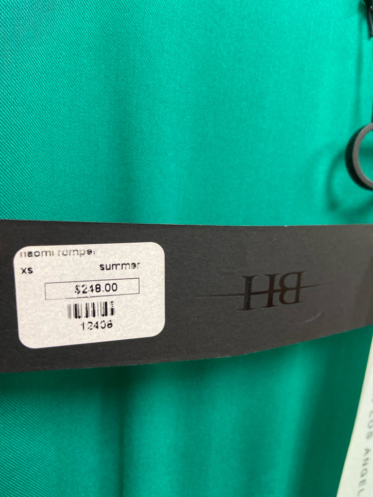 NWT Black Halo Size XS Green Sleeveless Ladies Romper