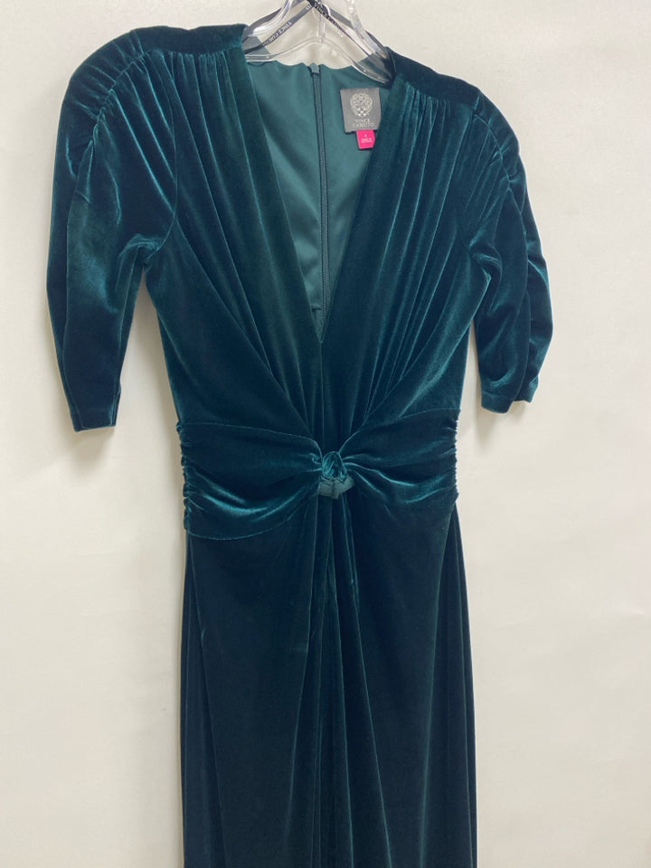 VINCE CAMUTO Size 4 Dark Green Short Sleeve Velour Ladies Jumpsuit