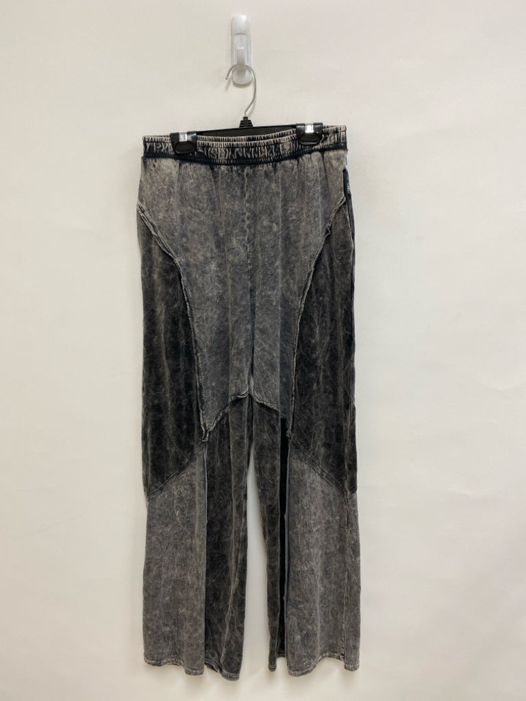 Size S Faded Charcoal Pull-on Ladies Pants