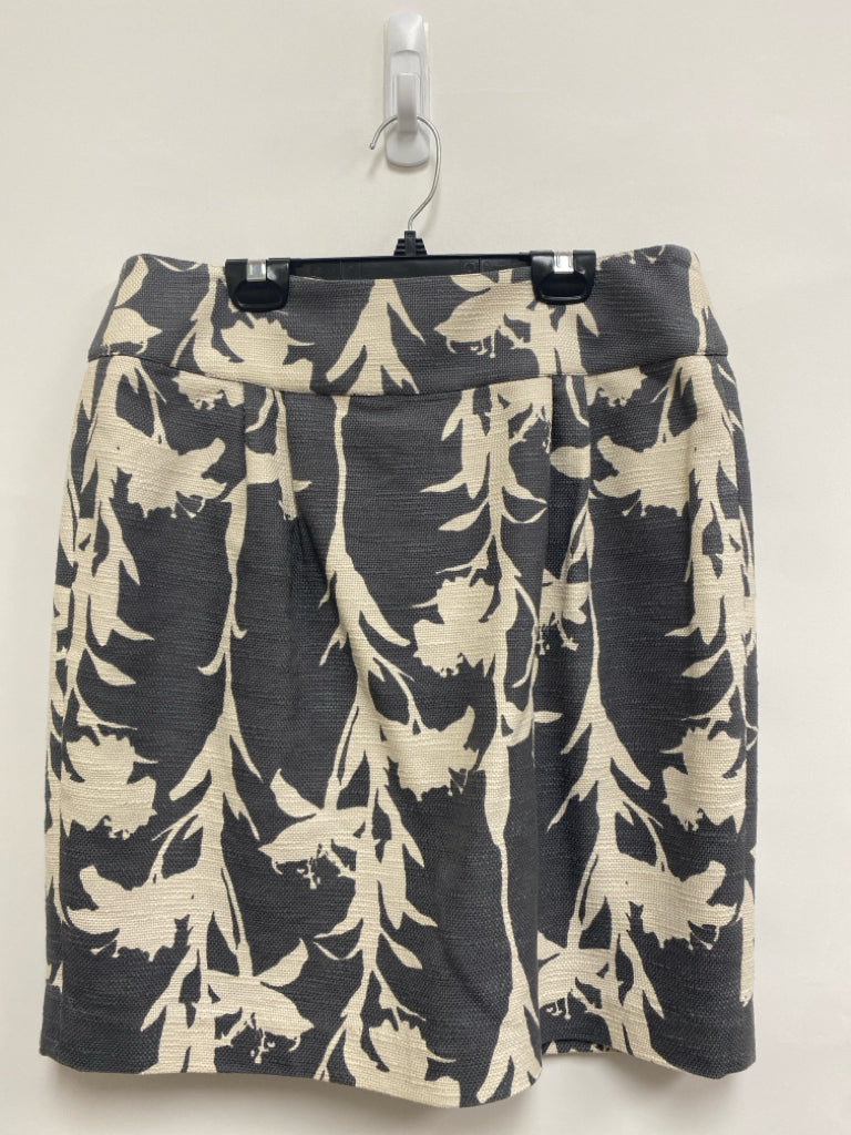 Banana Republic Size 10 Gray Cream Floral Ladies Skirt