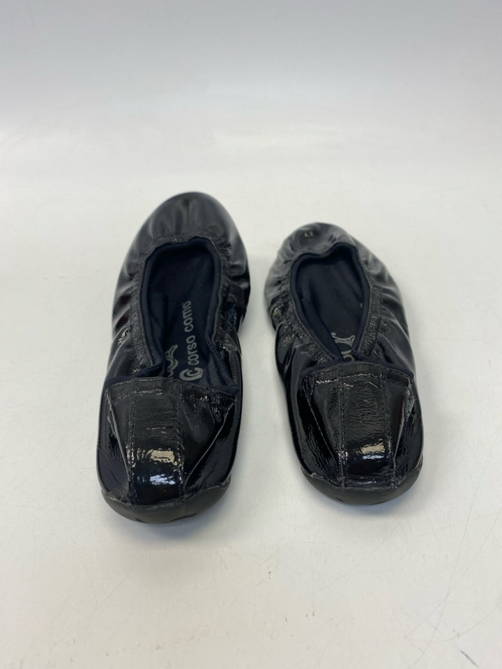 Size 8 Black Flats