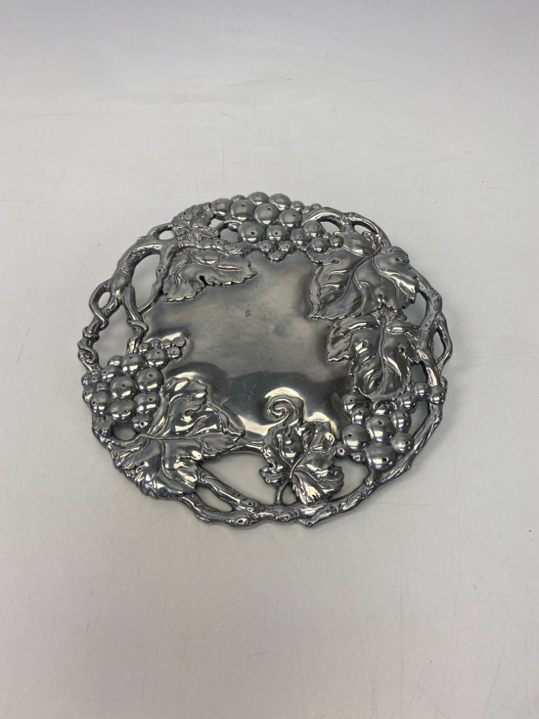 Arthur Court Trivet