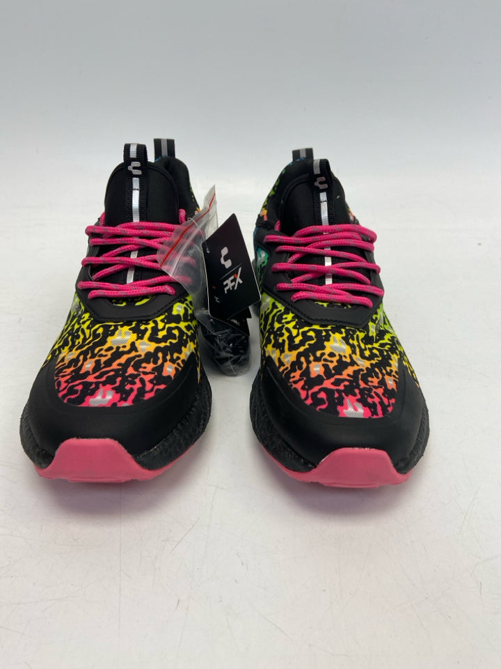 NWT US Shoe Size 6 Black Multi-Color Animal Print Sneakers