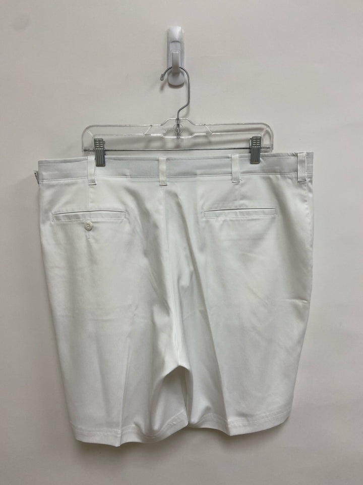 ProTour Size 40 White Men&