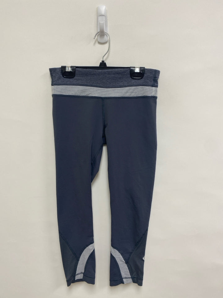 Lululemon Size 4 Gray Cropped Athletic Leggings