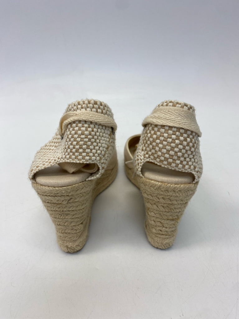 Soludos  Size 6.5 Cream Flats
