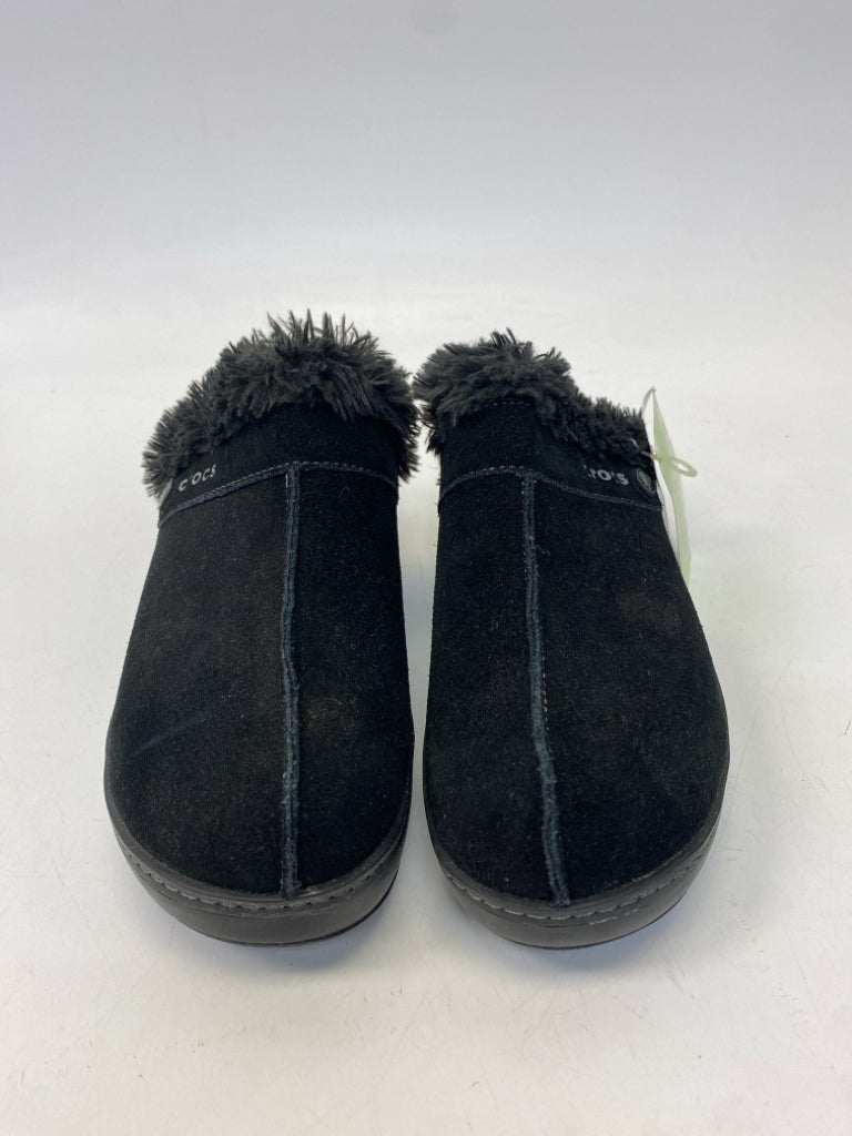 NWT Crocs US Shoe Size 11 Black Fuzzy Clogs