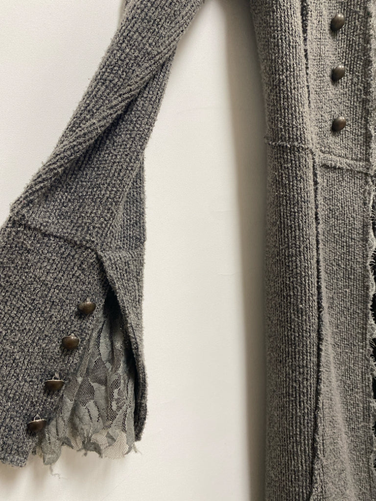 Vocal Size S Gray Buttons Drape Ladies Sweater