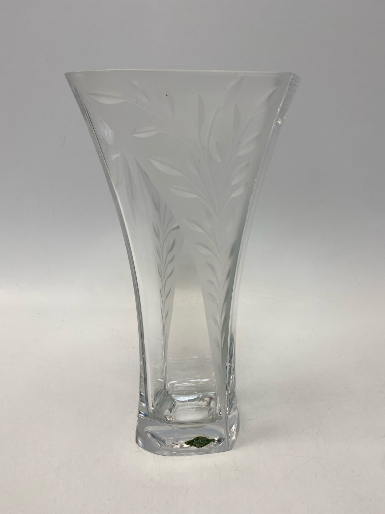 Shannon Crystal Clear Frosted Leaves Glass Vase