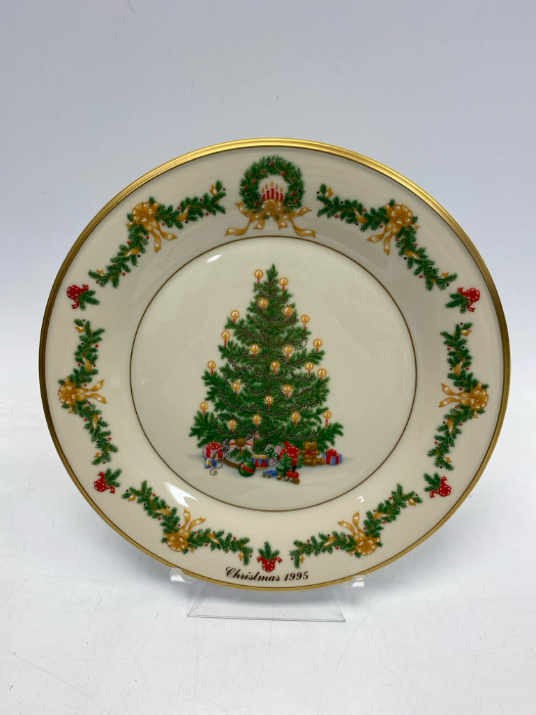 Lenox Cream Green/Multi Christmas Decorative Plate