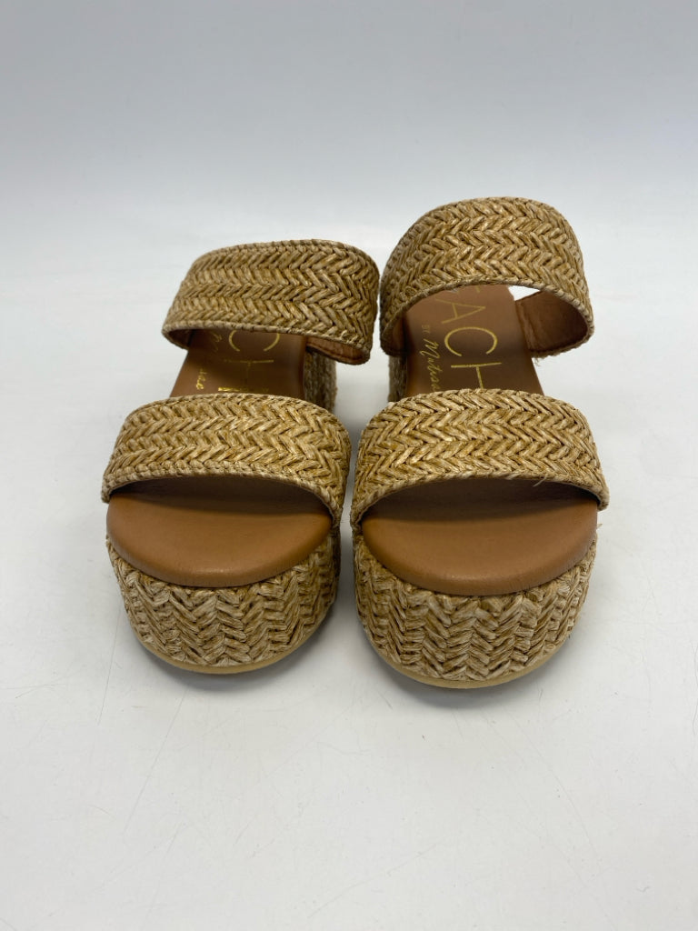 NWOT Beach by Matisse Size 8 Brown Woven Sandals
