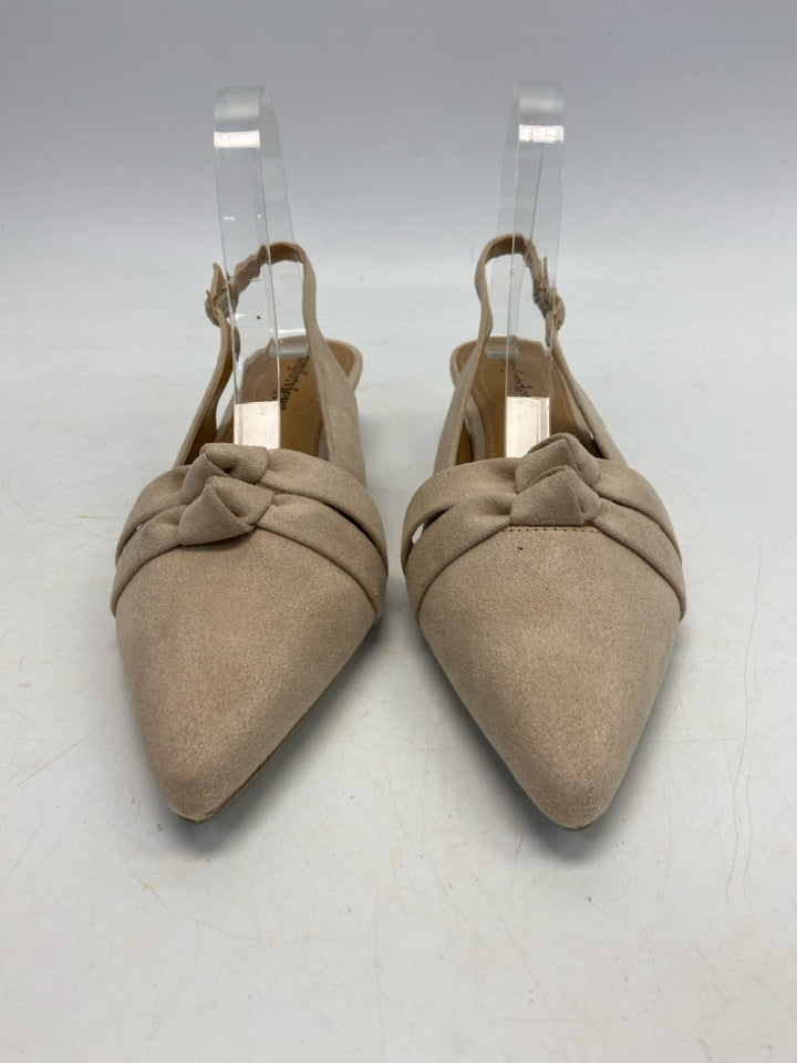 NWOT Comfortview  Size 9.5 Tan Knotted Heels