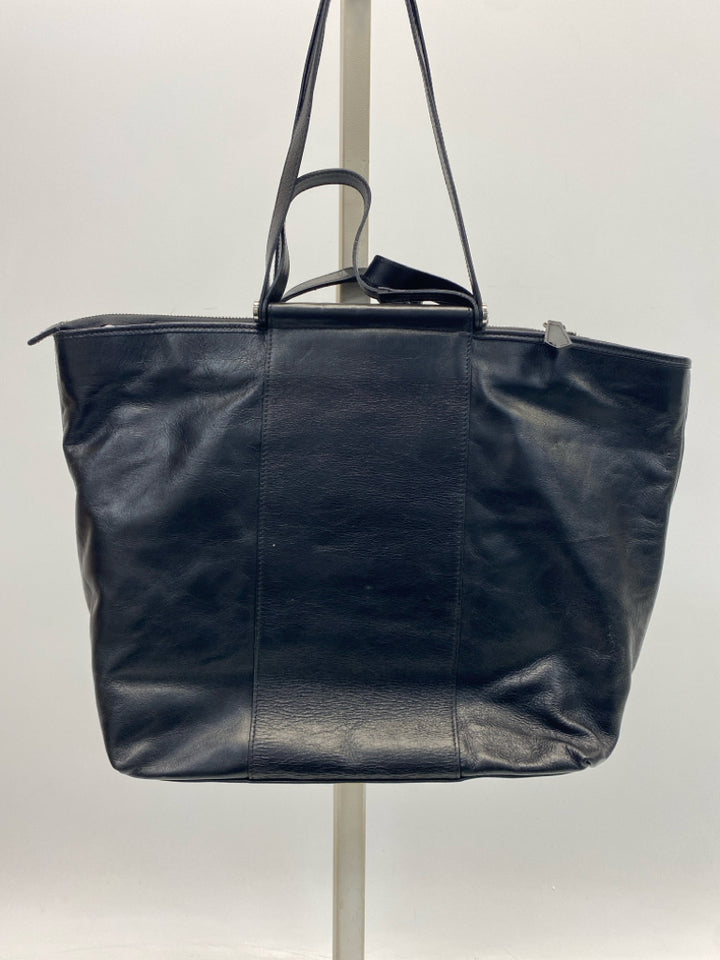 Giorgia Milani Black Woven Handbag