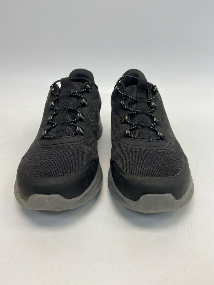 Size 9.5 Black Men&