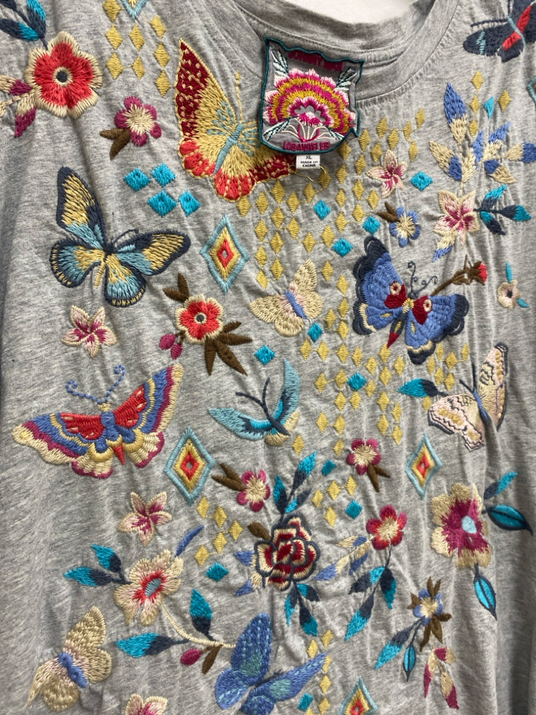 JOHNNY WAS Size XL Gray Multi Color Butterflies Embroidered Ladies Top
