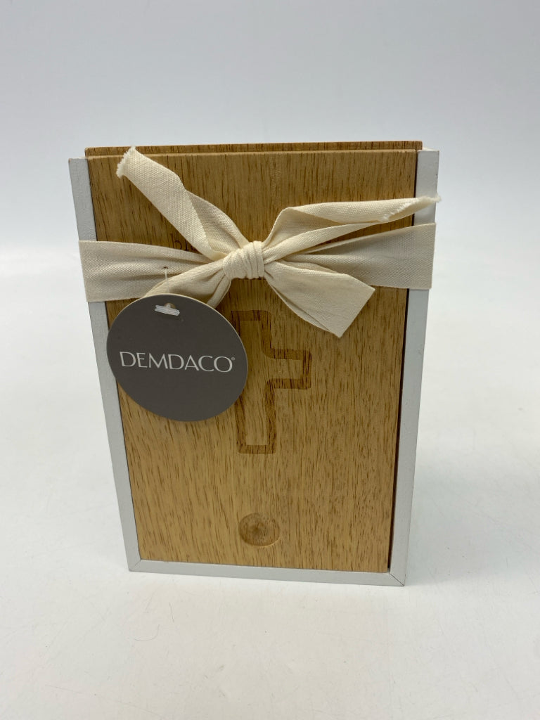 NWT Demdaco White Natural Wood Misc. Home Item