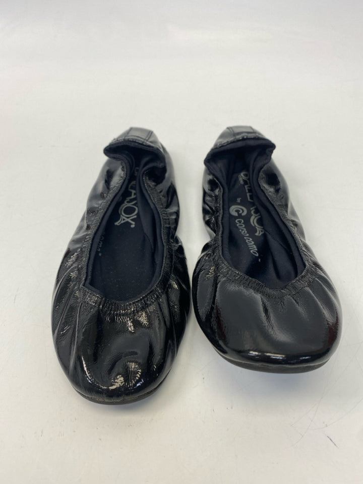 Size 8 Black Flats