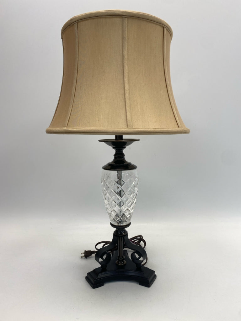 Black Clear Metal/Glass Lamp