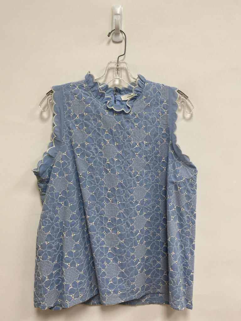 entro Size M Blue White Flowers Sleeveless Embroidered Ladies Top
