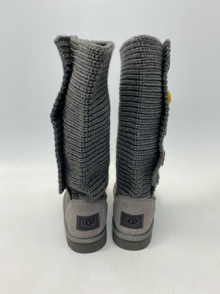 NWOT UGG US Size 6 Gray Multi-Color Button(s) Boots