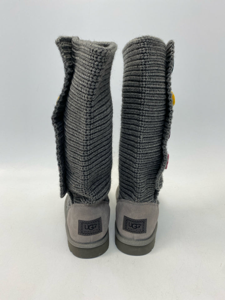 NWOT UGG US Size 6 Gray Multi-Color Button(s) Boots