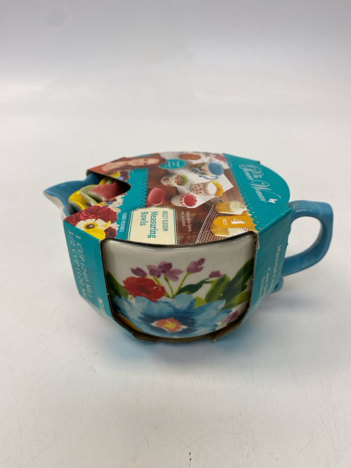 NEW/PKG Pioneer Woman Floral Ceramic Measuring Cups