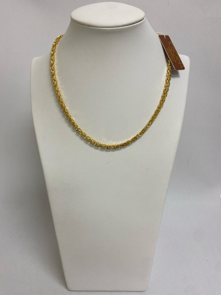 NWT Gold Color Necklace