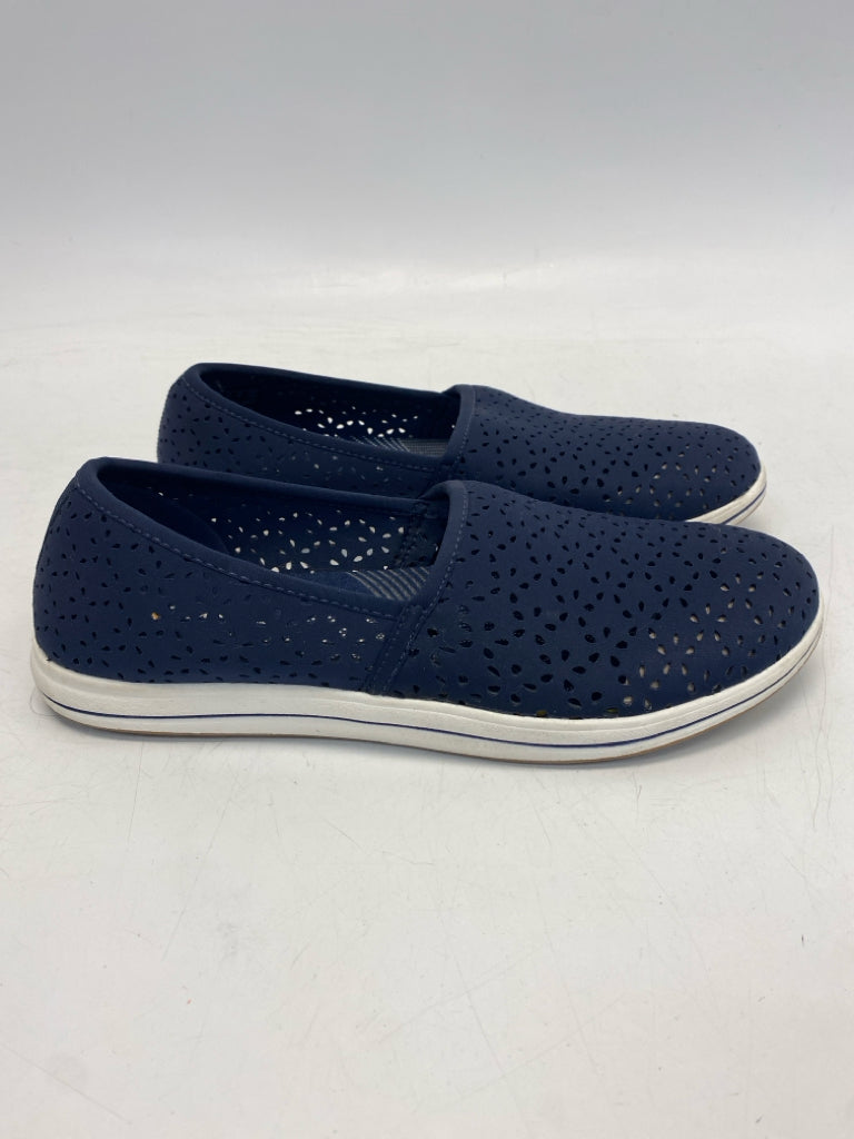 Clarks US Shoe Size 8.5 Navy Perforated Sneakers