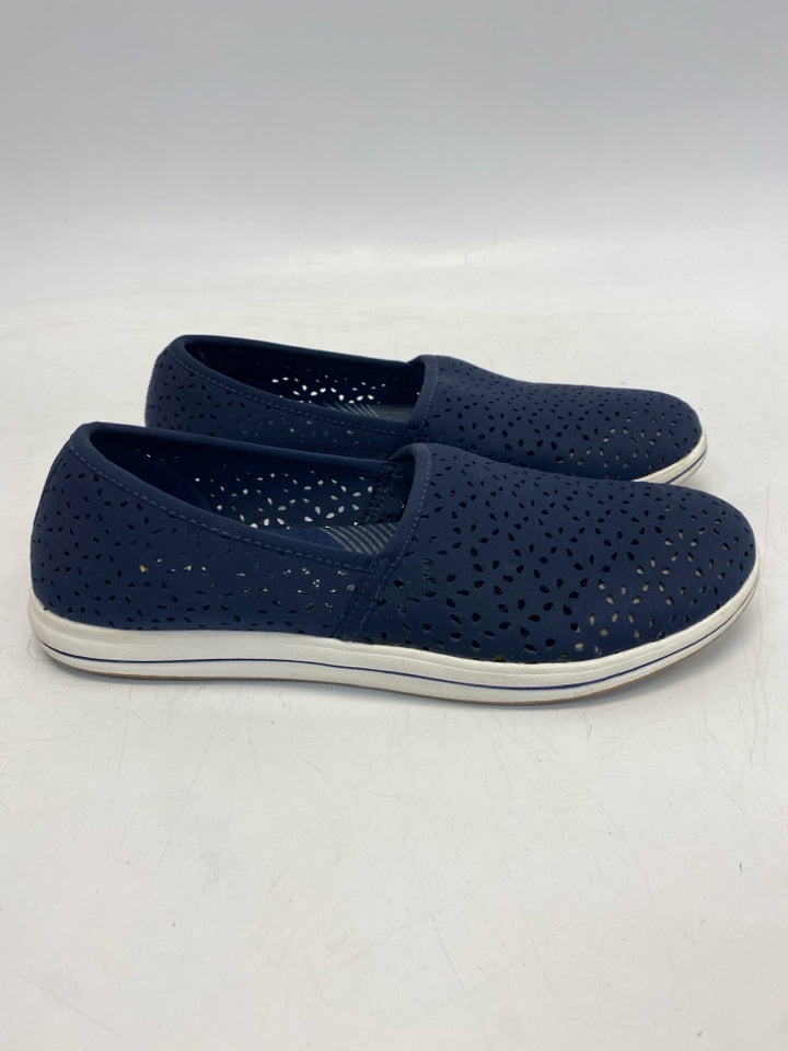 Clarks US Shoe Size 8.5 Navy Perforated Sneakers