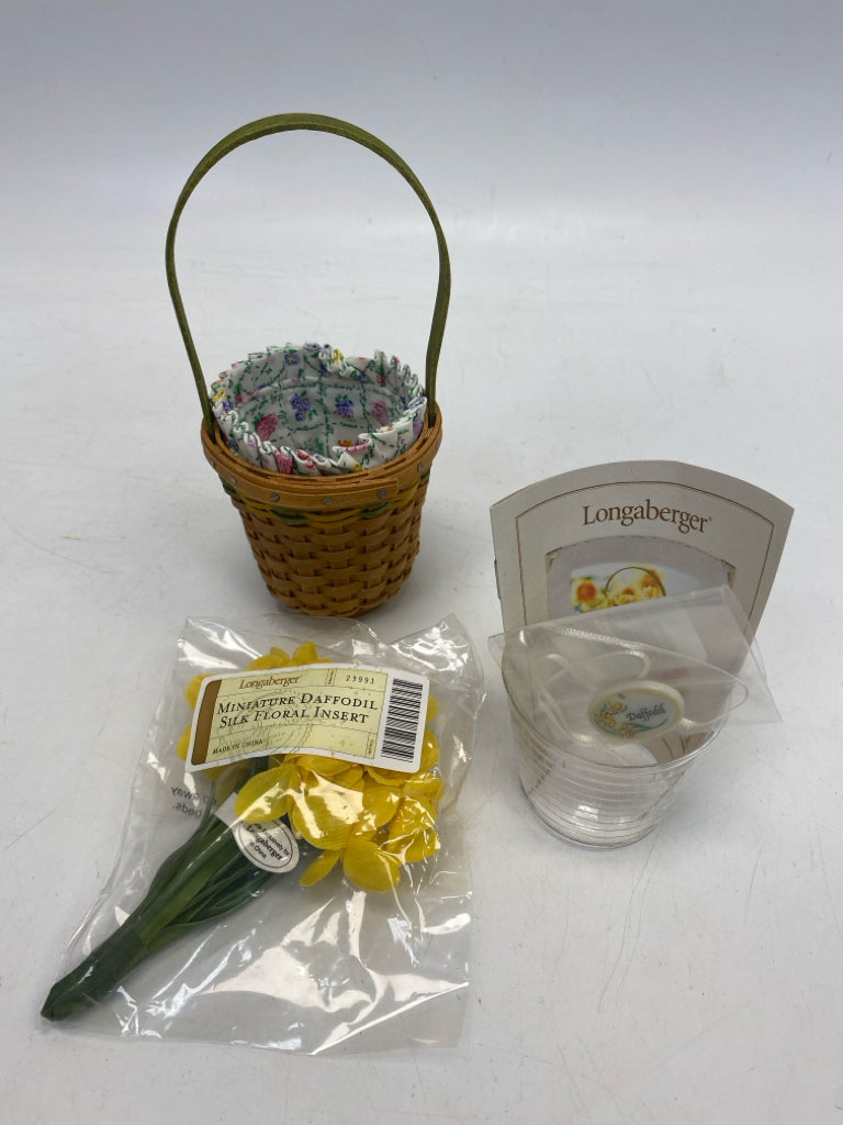 NWOT Longaberger Collector Club May Series Daffodil  Basket