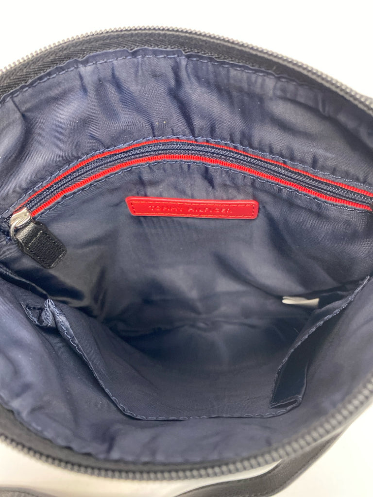 Tommy Hilfiger Black Beige Signature Crossbody