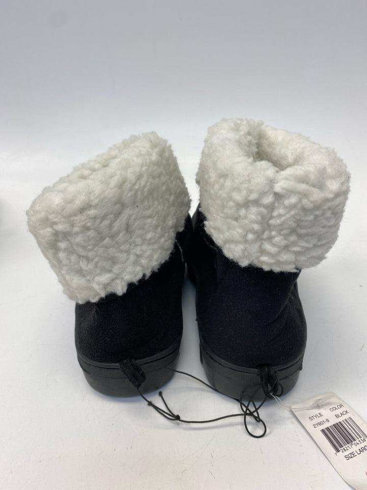NWT US Size L Black White Cuffed Boots