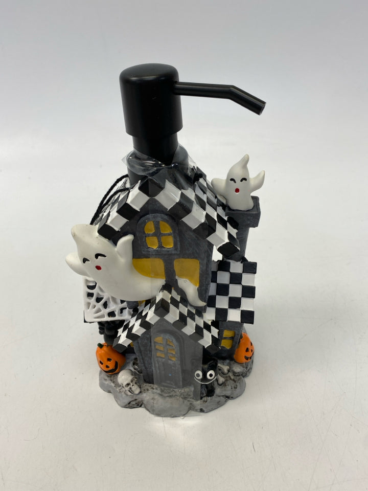 NWT Black/White Orange/Yellow Halloween