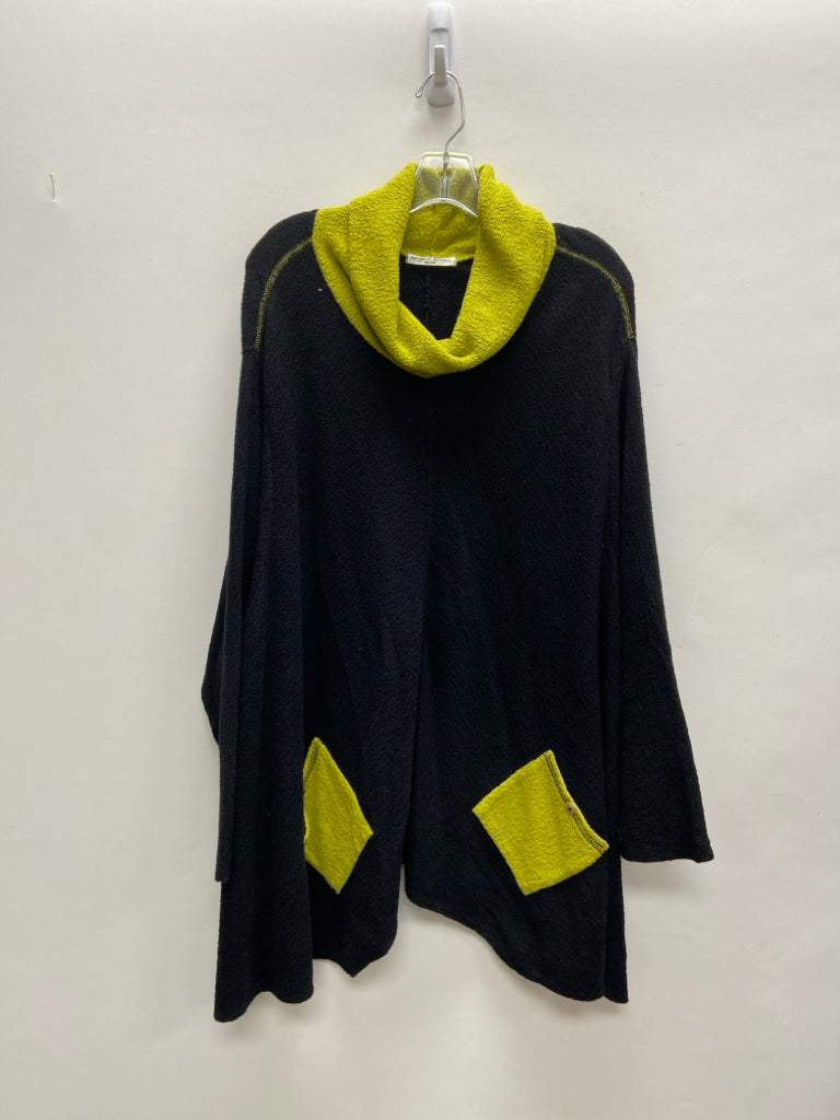 Margaret Winters Size 3X Black Green Tunic Plus Size Top