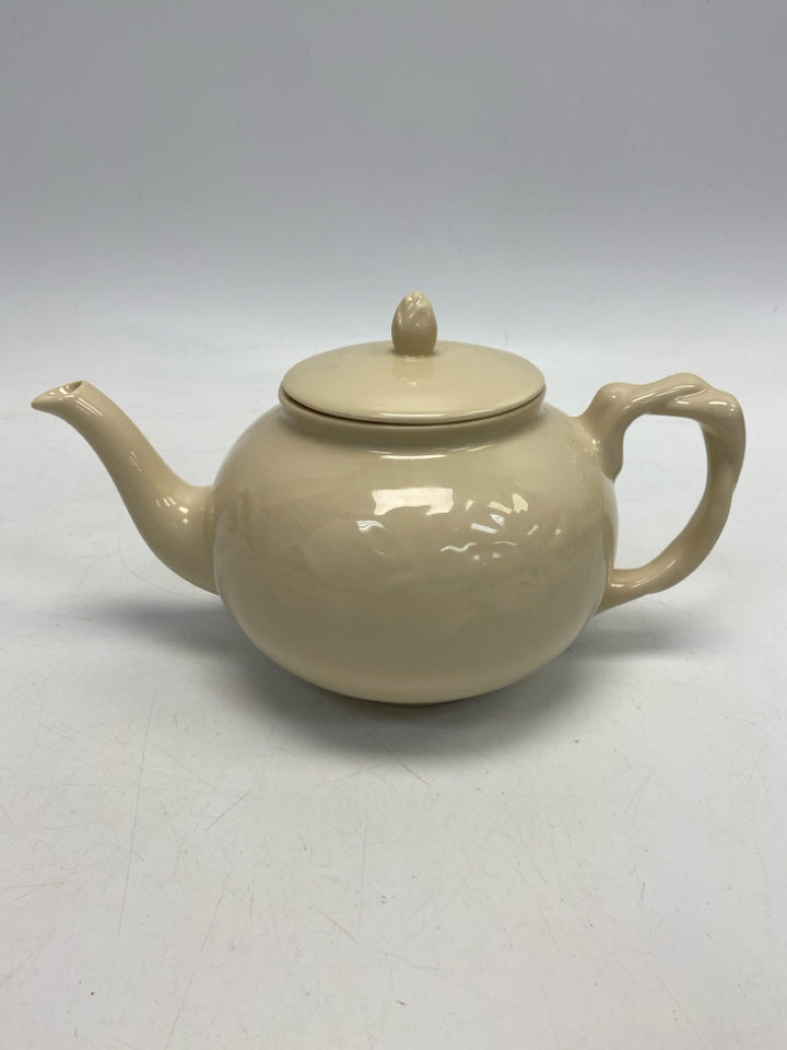 Cream Vine Tea Pot