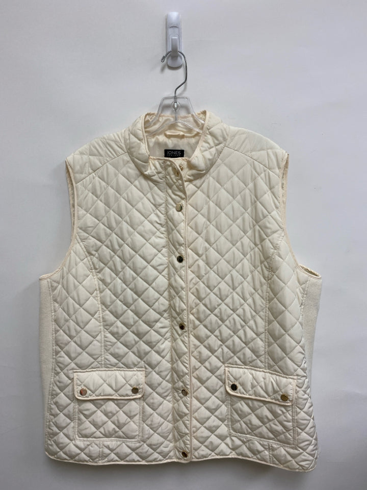 Jones New York Size 3X Cream Quilted Plus Size Vest