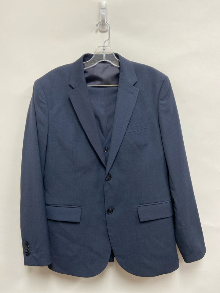 H&amp;M Size 44R Navy Men&