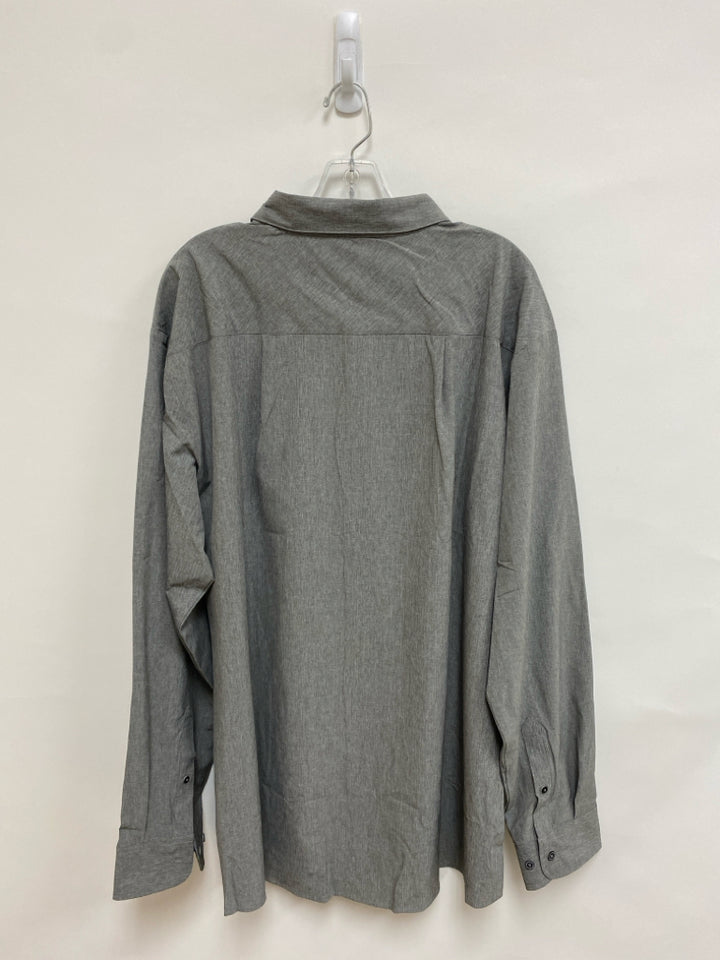 NWT Size XXL Gray Button Up Men&
