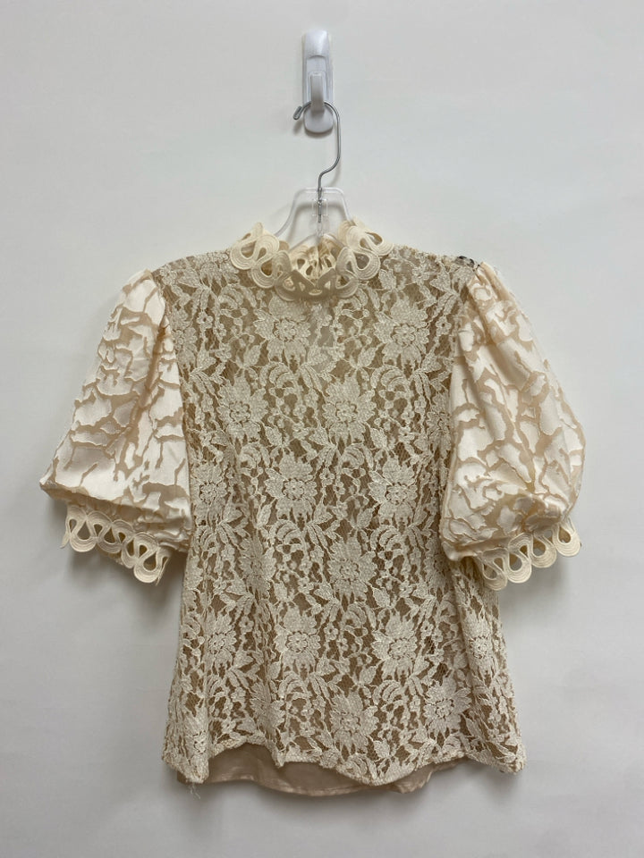 Size S Beige Lace Puff Sleeve Ladies Top
