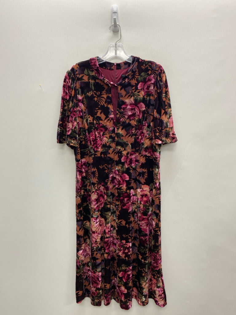 MAGGY LONDON  SIZE  18 Dark Purple Coral/Pink Floral Plus Size Dress