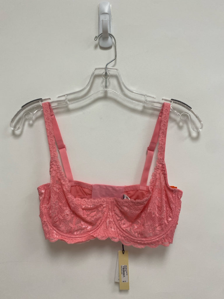 NWT Size 32 Pink Ladies Bra