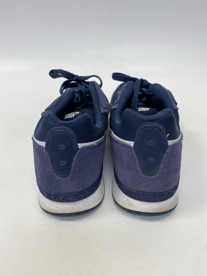 Nike Size 11 Navy White Lace-Up Men&